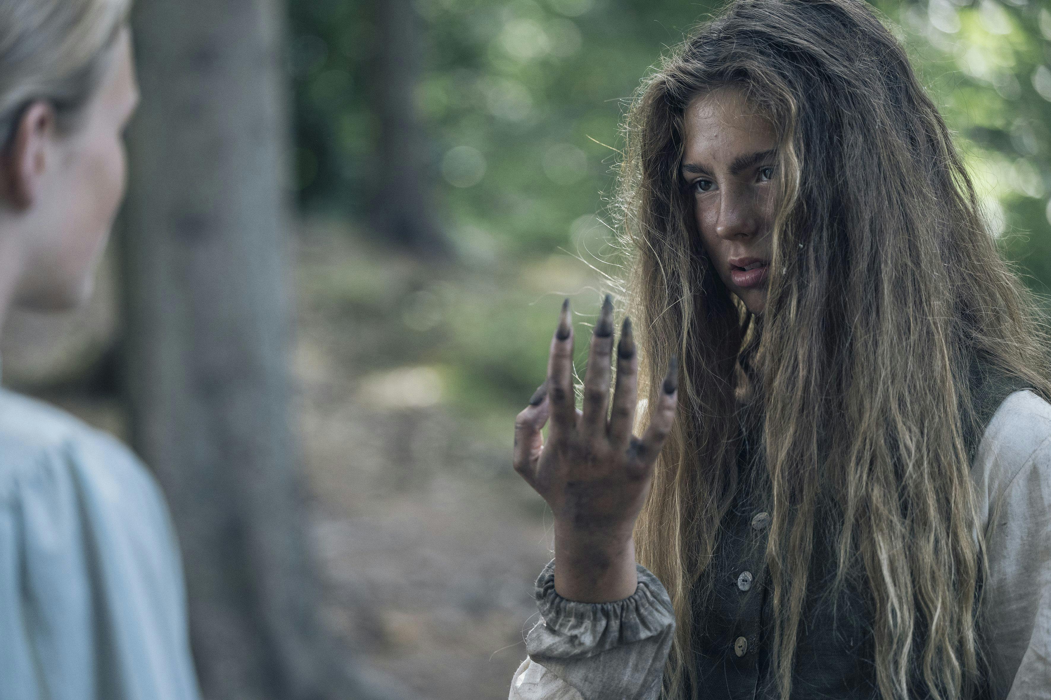 Afsnit for afsnit udvikler Rebekka sig mere og mere til en trold. 