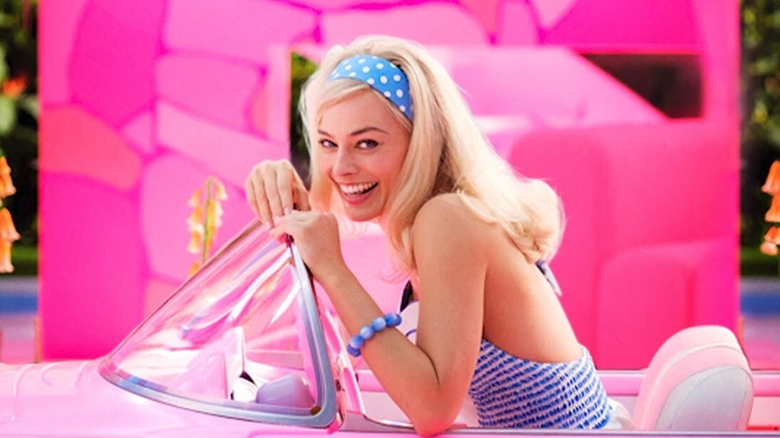 Margot Robbie i rollen som Barbie.