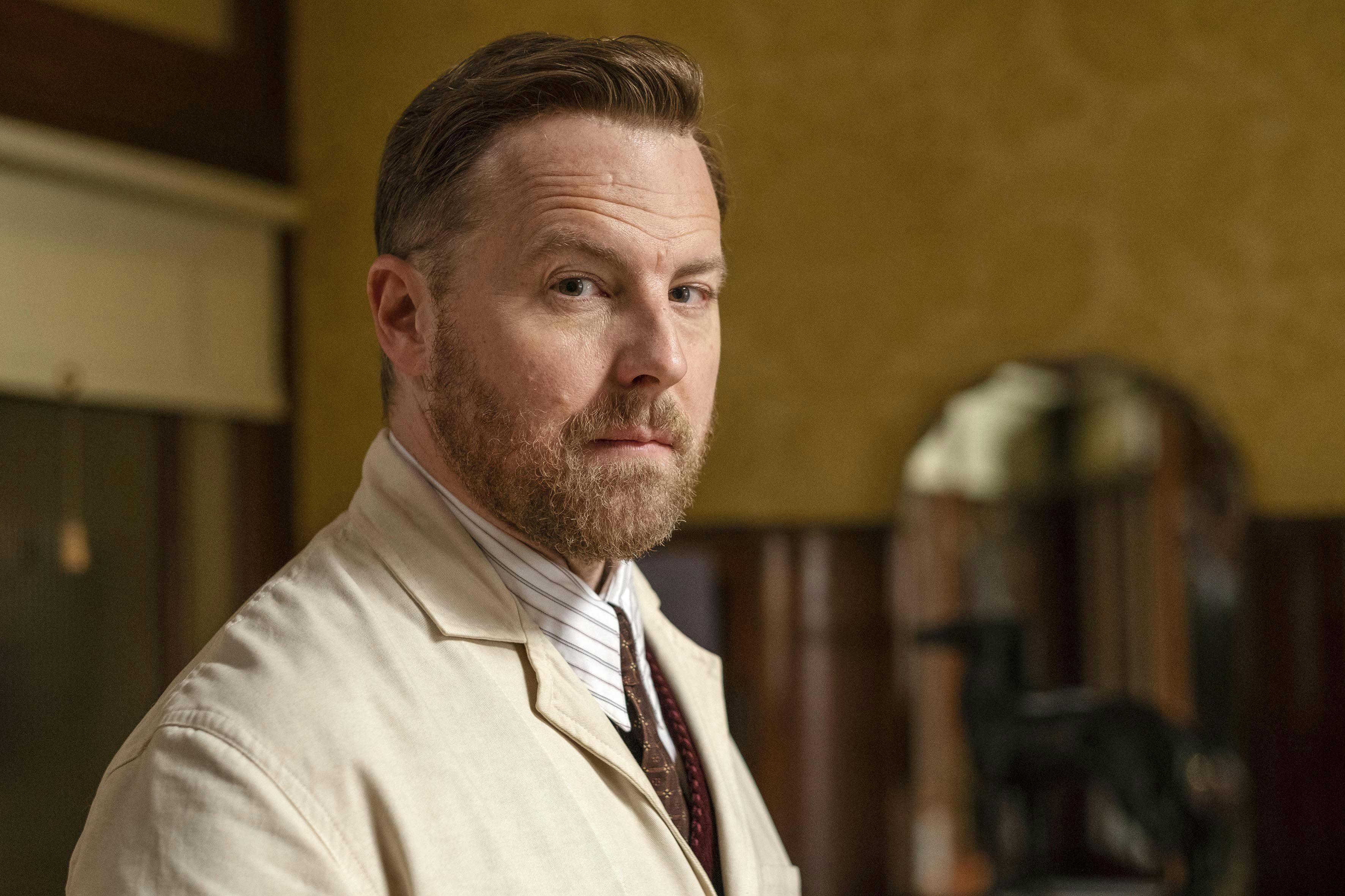 Samuel West i "Folk og fæ"