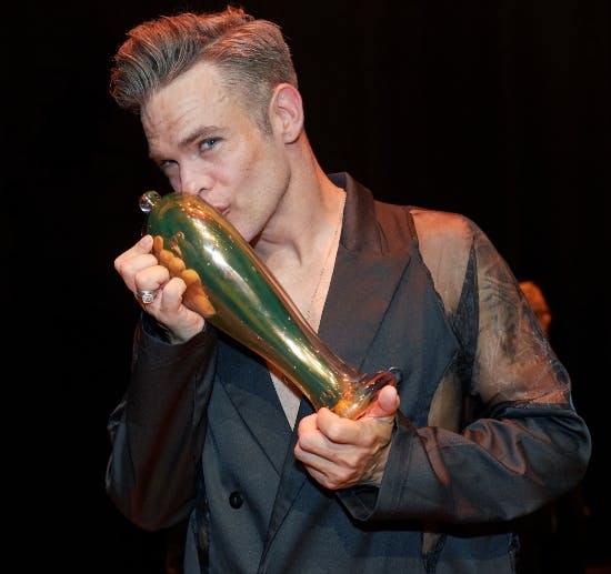 Silas Holst med sin Reumert