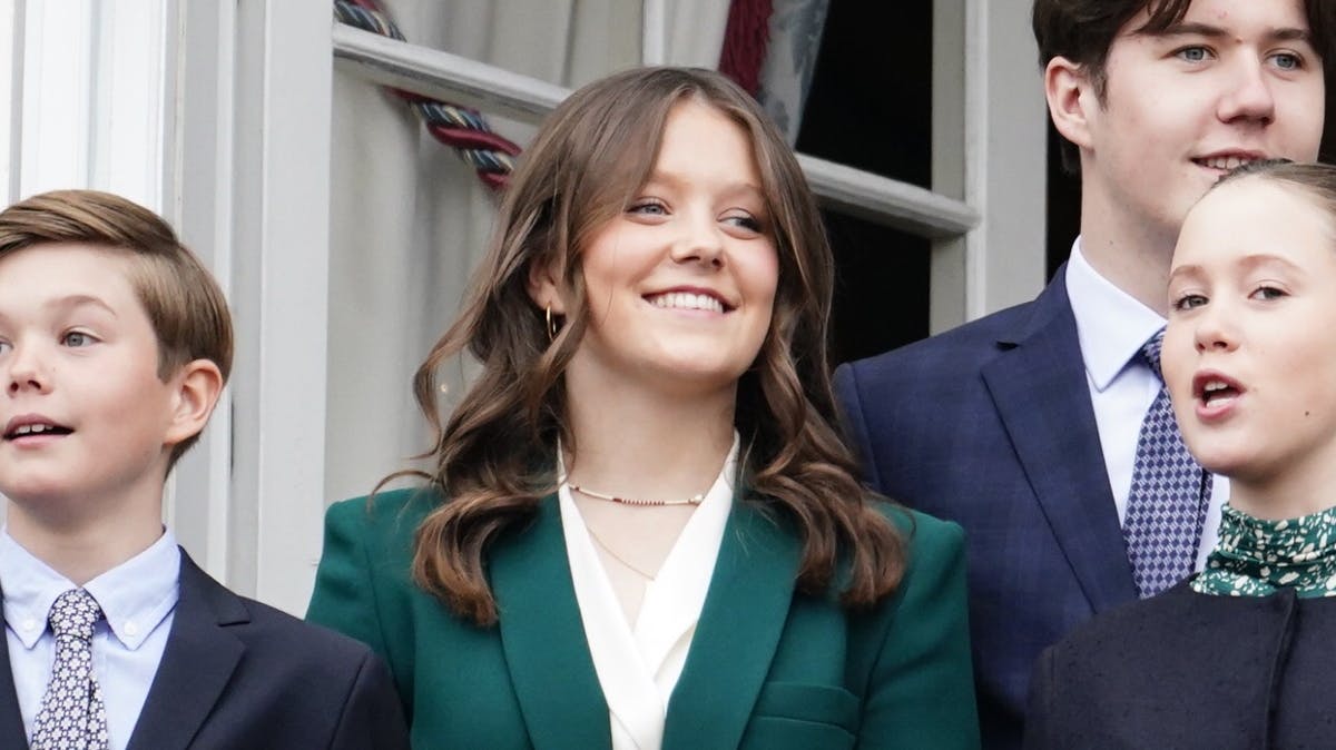 Prinsesse Isabella under sin farmors fødselsdag. 