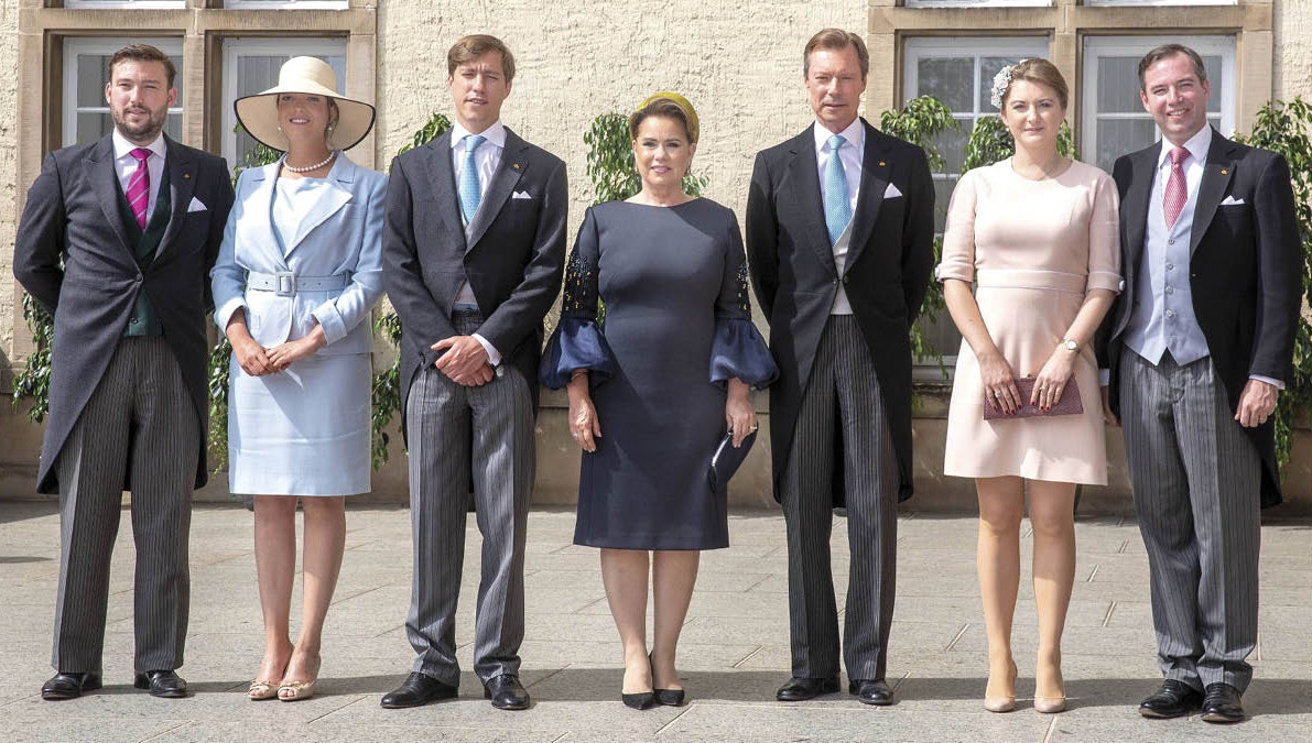Prins Sébastien, prinsesse Alexandra, prins Louis, storhertuginde Maria Teresa, storhertug Henri, arvestorhertuginde Stéphanie og arvestorhertug Guillaume i 2019.