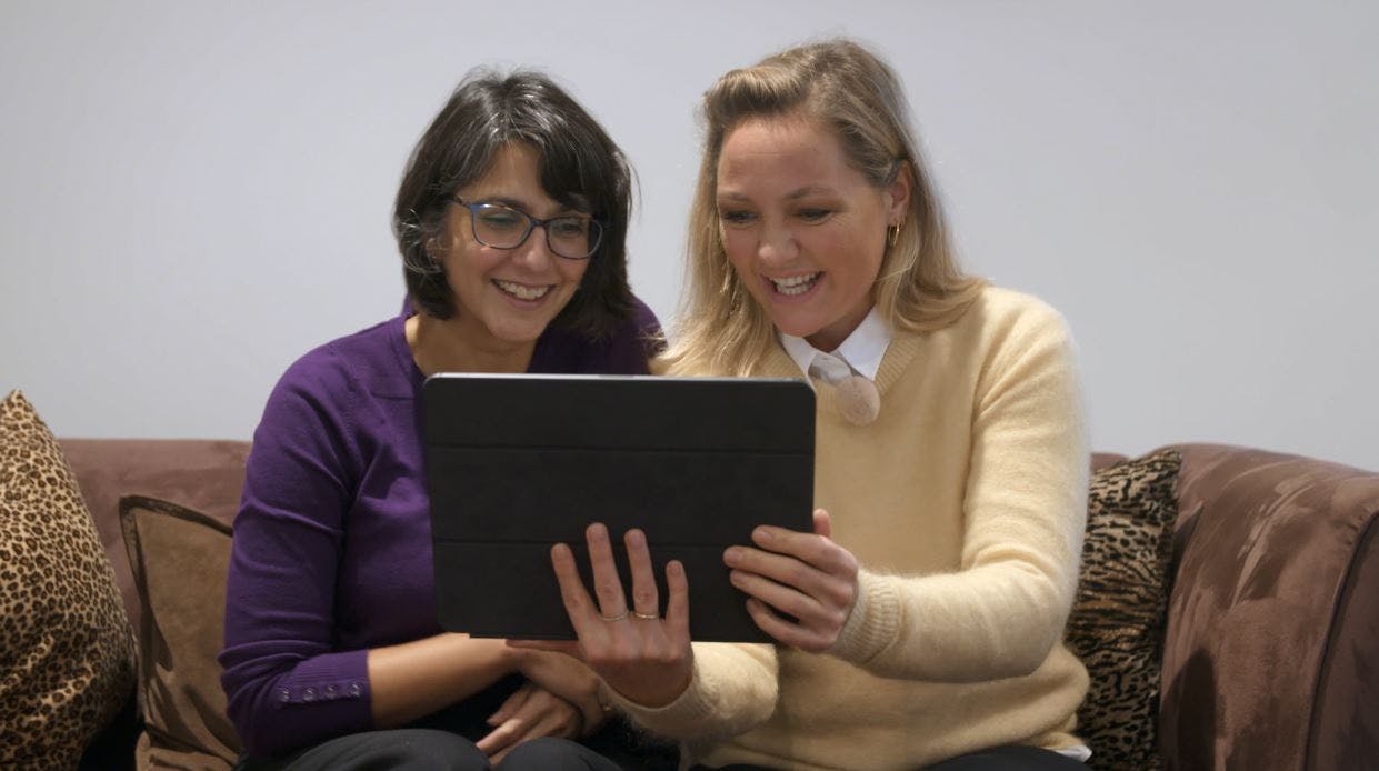 Lorraine og Mette Frisk talte med australske Lisa Karen Dixon via Skype. 