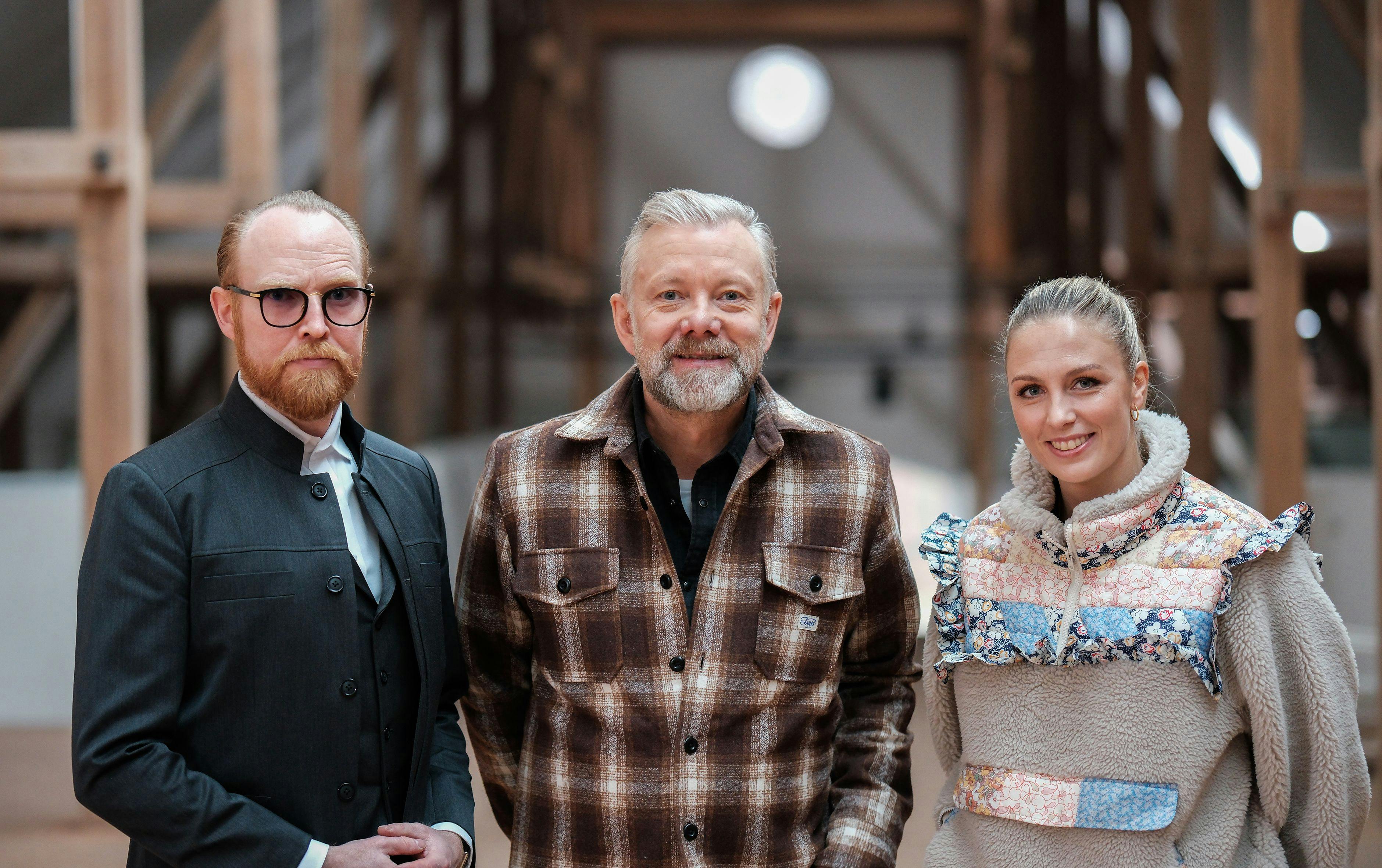 Jan Hellesøe, Casper Christensen og Josefine Høgh. 