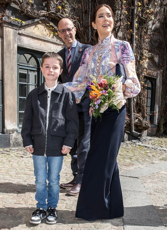 Kronprinsesse Mary og blomsterdrengen Erik