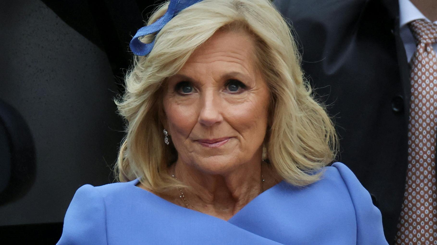 Den amerikanske præsidentfrue Jill Biden ved ankomsten til Westminster Abbey.
