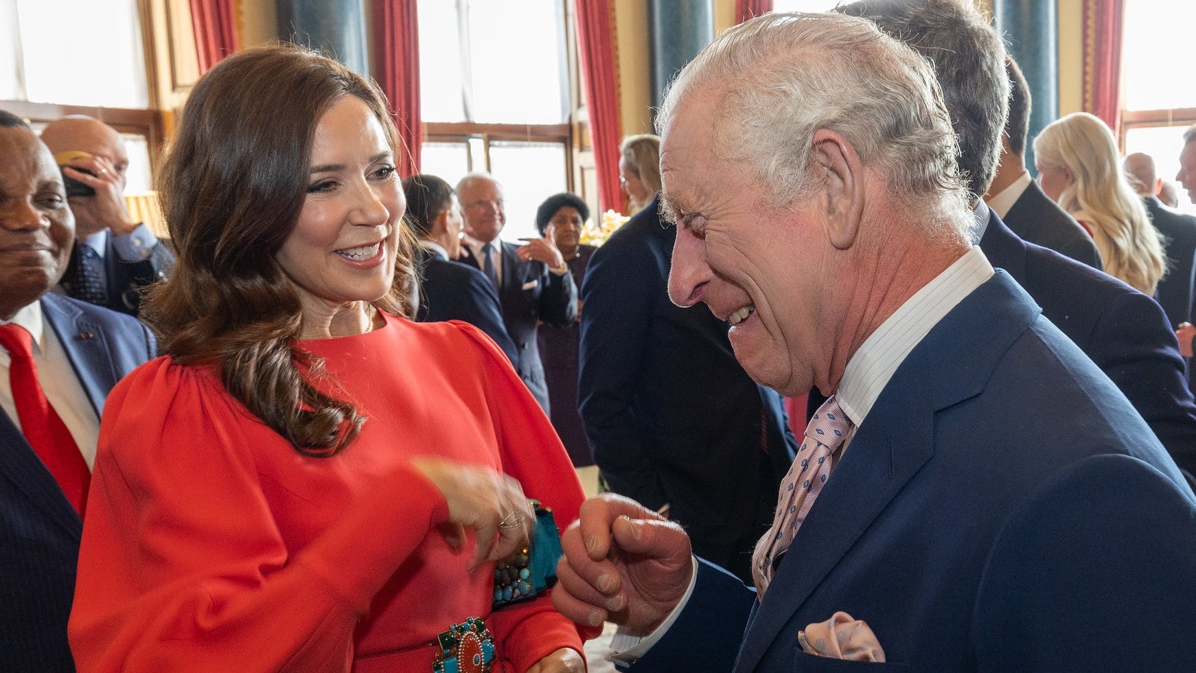 Kong Charles og dronning Camilla blev fejret ved en reception på Buckingham Palace. 