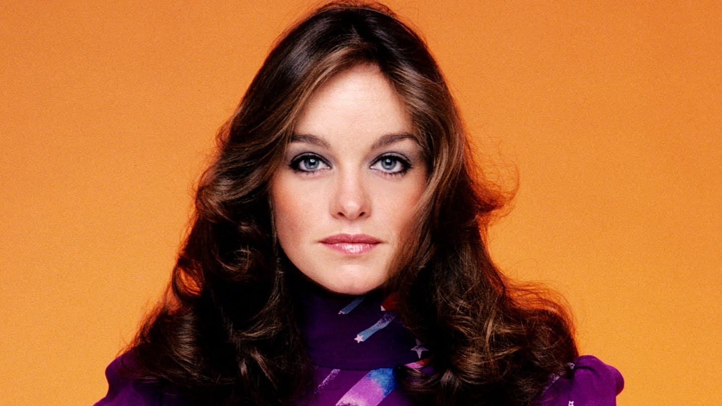 Pamela Sue Martin som Fallon Carrington i "Dollars". 