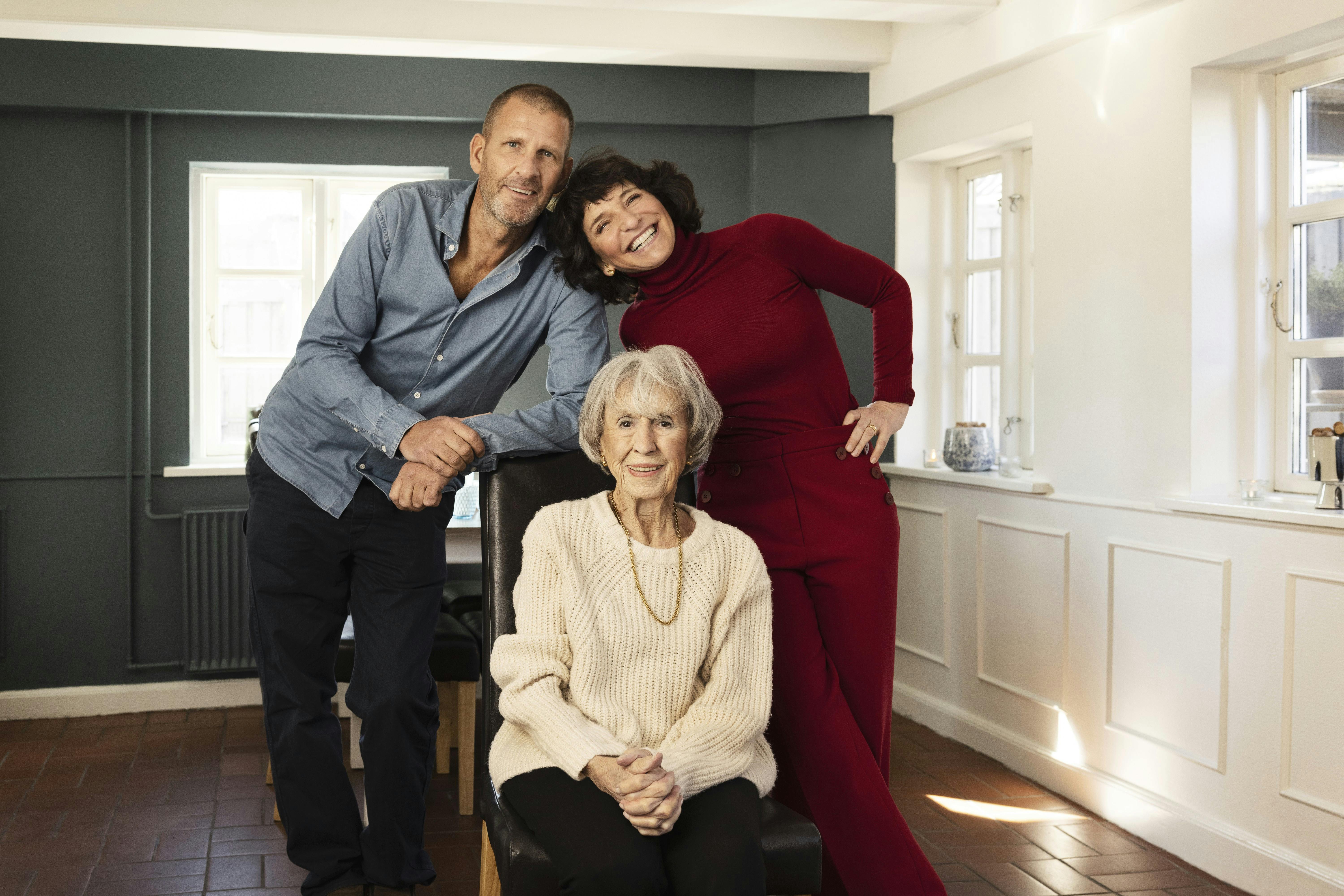 Anders Thomas Jensen, Susanne Bier og Lise Nørgaard.&nbsp;
