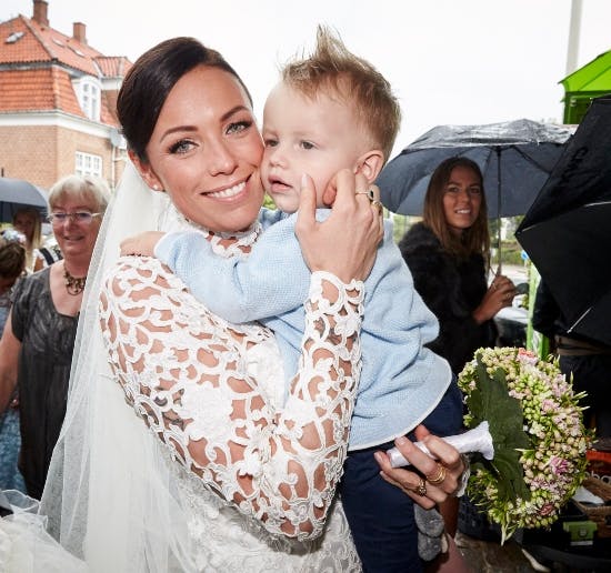 Lisbeth Østergaard med sønnen Viggo.
