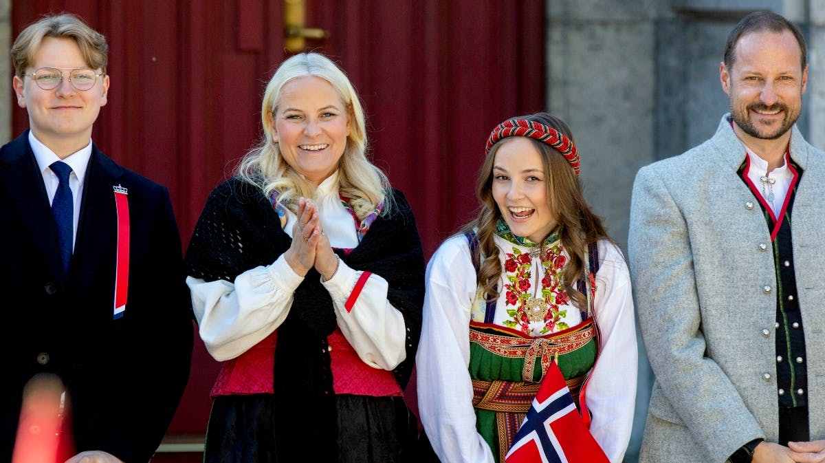 Prinsesse Ingrid Alexandra på nationaldagen i 2022. Her ses hun med prins Sverre Magnus, kronprinsesse Mette-Marit og kronprins Haakon.&nbsp;