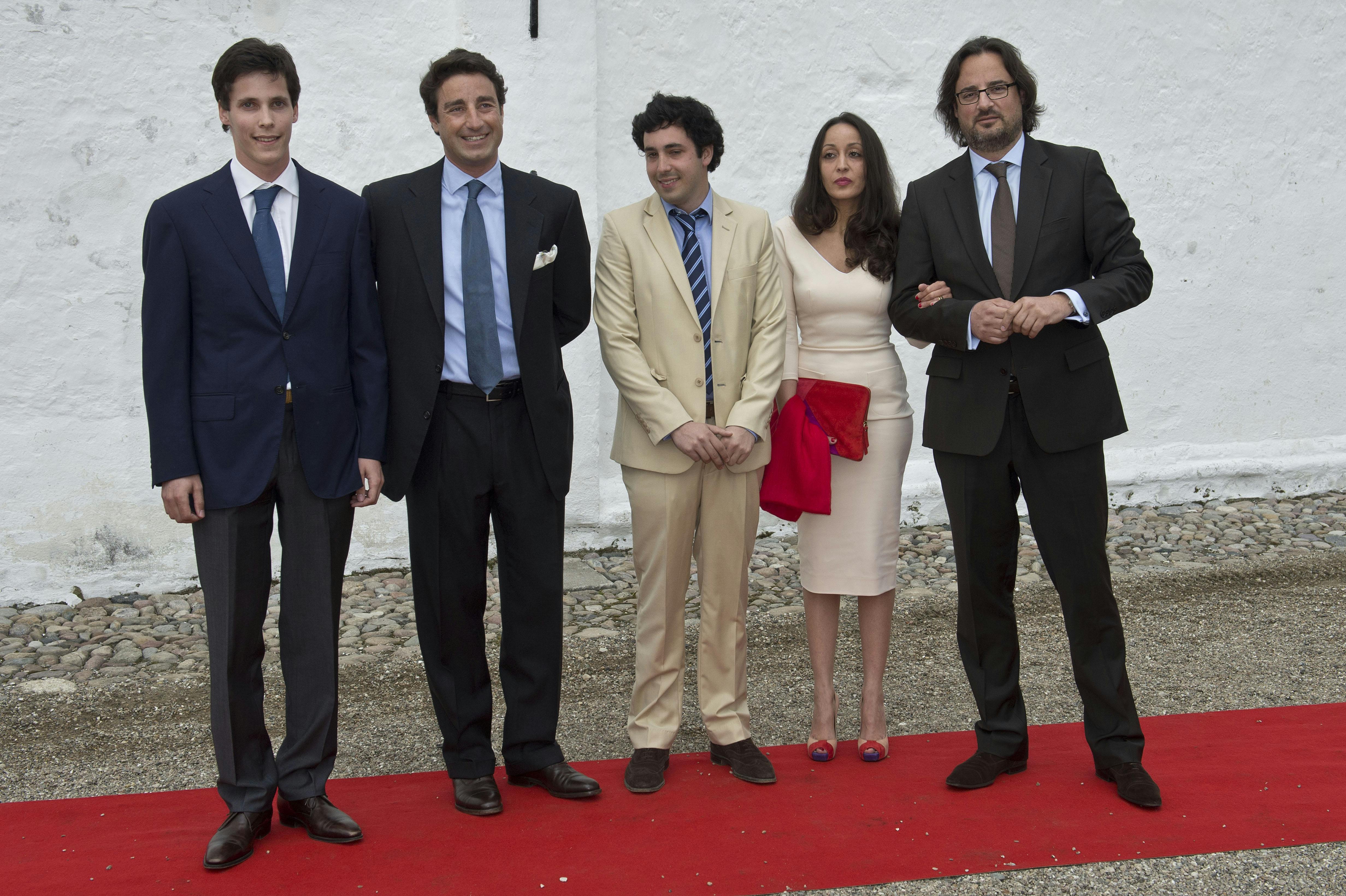 Edouard Cavallier, Gregory Grandet, Charles Cavallier, Nini Arichi (gift med Benjamin Grandet) og Benjamin Grandet.
