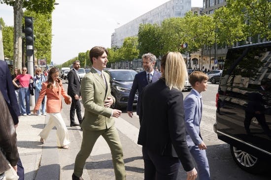 Kronprinsfamilien i Paris