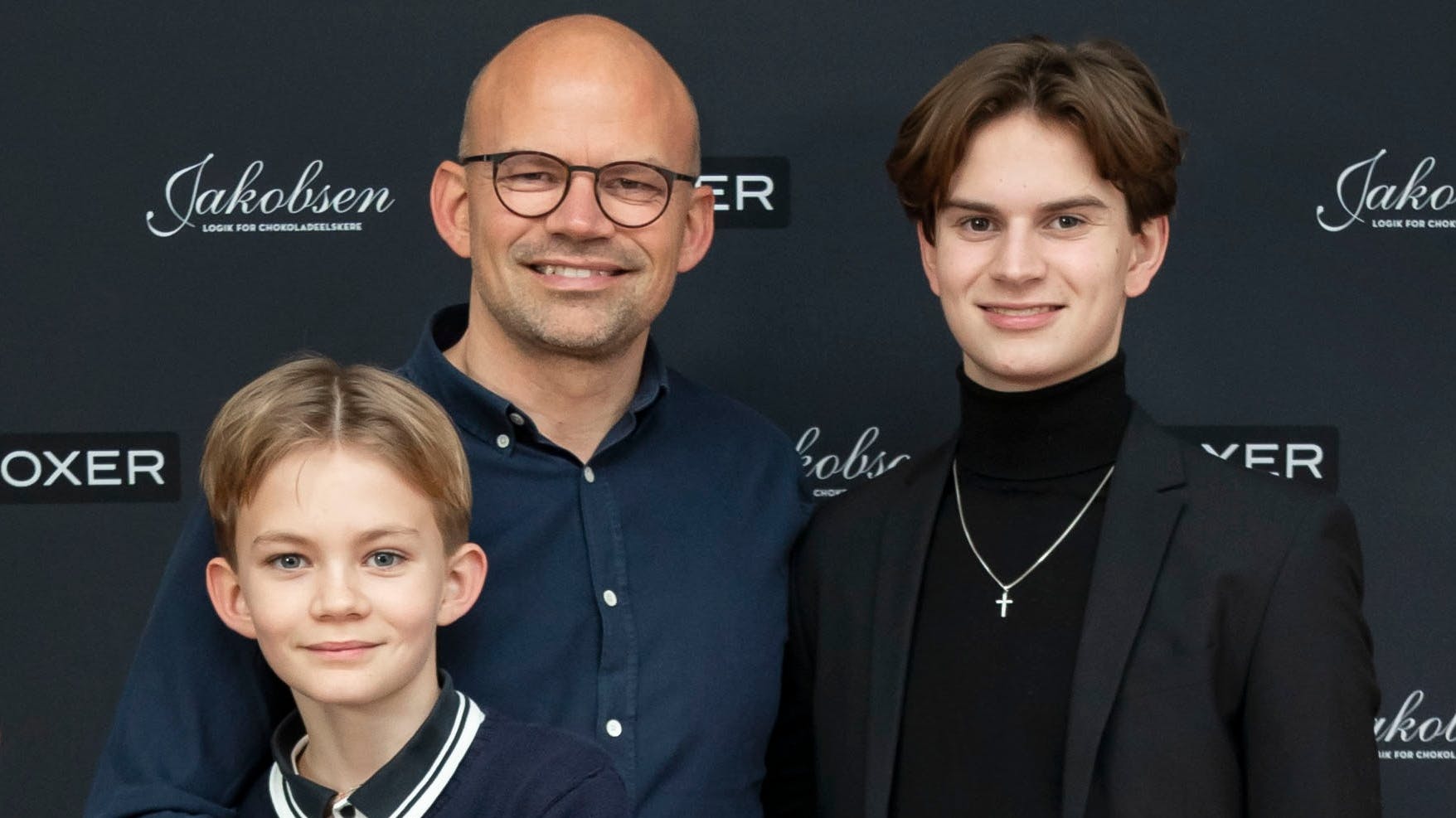 Jesper Vollmer med sønnerne Storm og Eliot. 