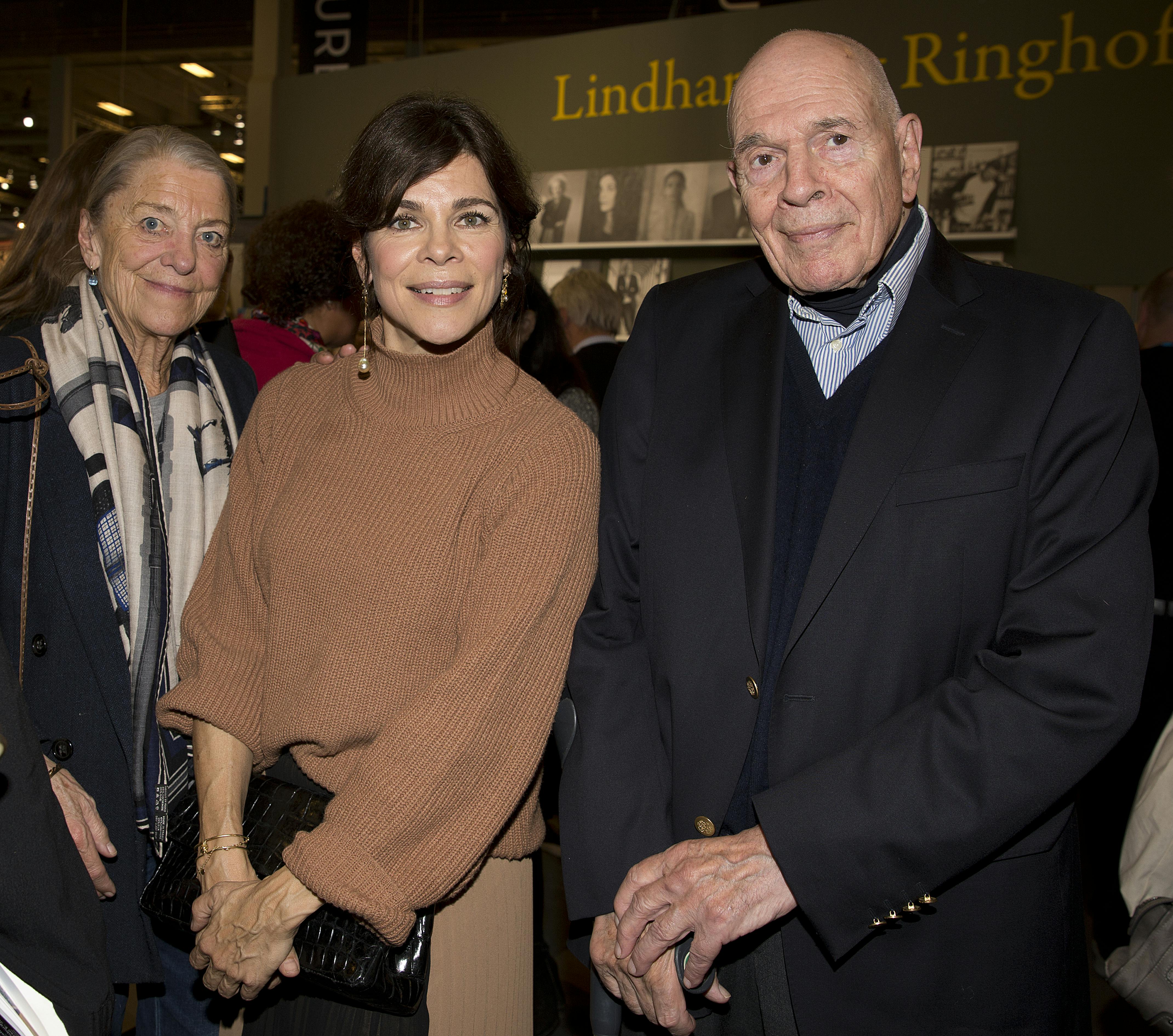 Birgitta og Kjeld Hillingsø sammen med datteren Ellen Hillingsø til bogforum i 2019. 