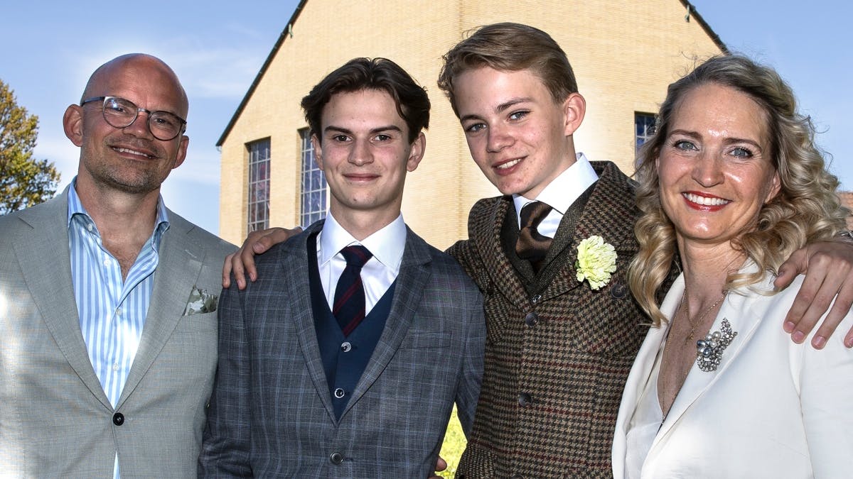 Jesper Vollmer og Annette Heick med sønnerne Eliot og Storm.&nbsp;
