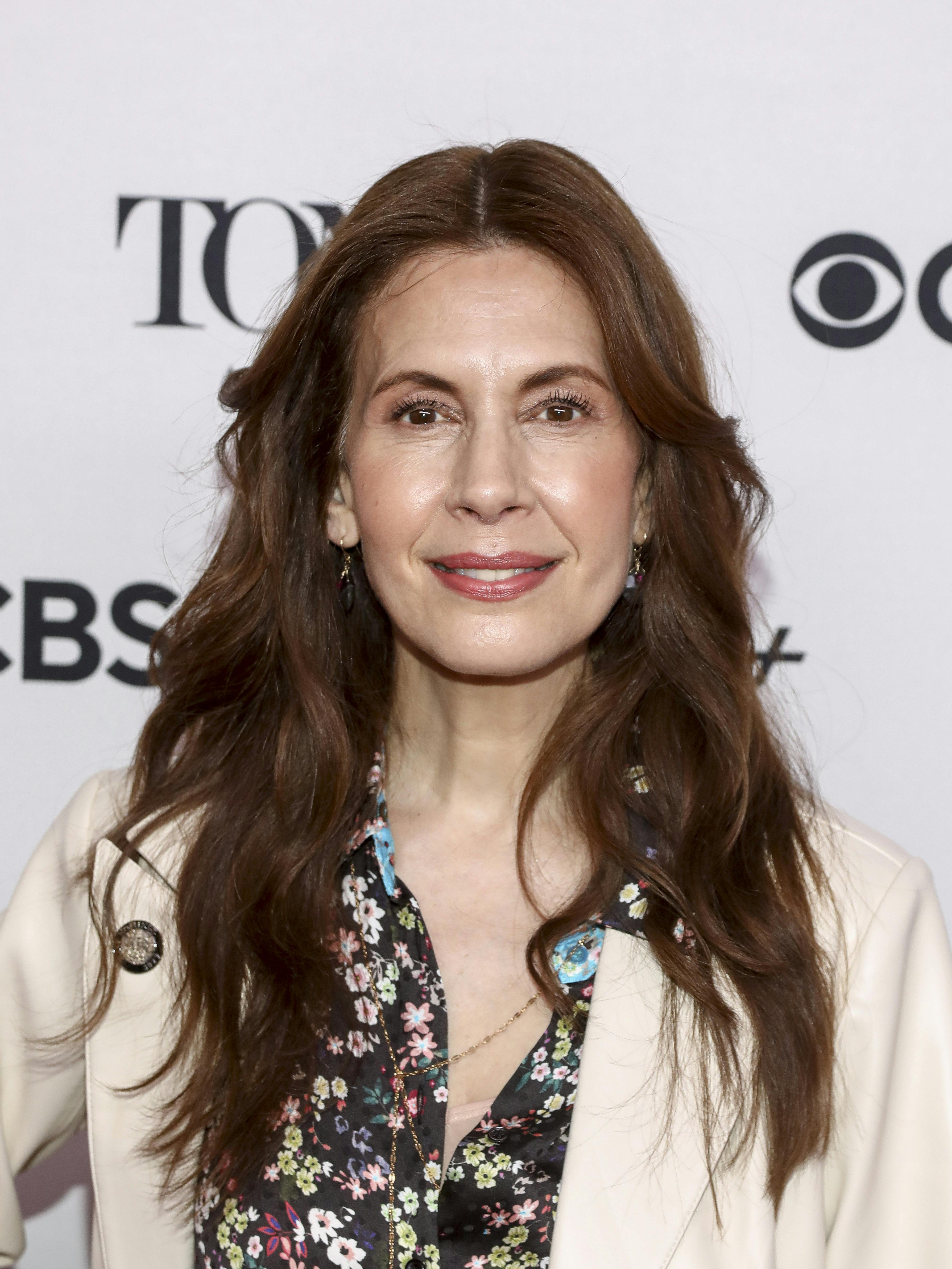 Jessica Hecht. 