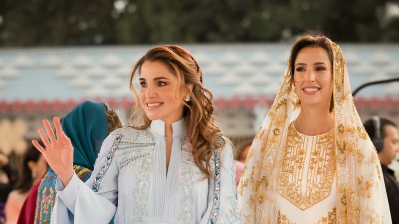 Dronning Rania og&nbsp;Rajwa Alseif.
