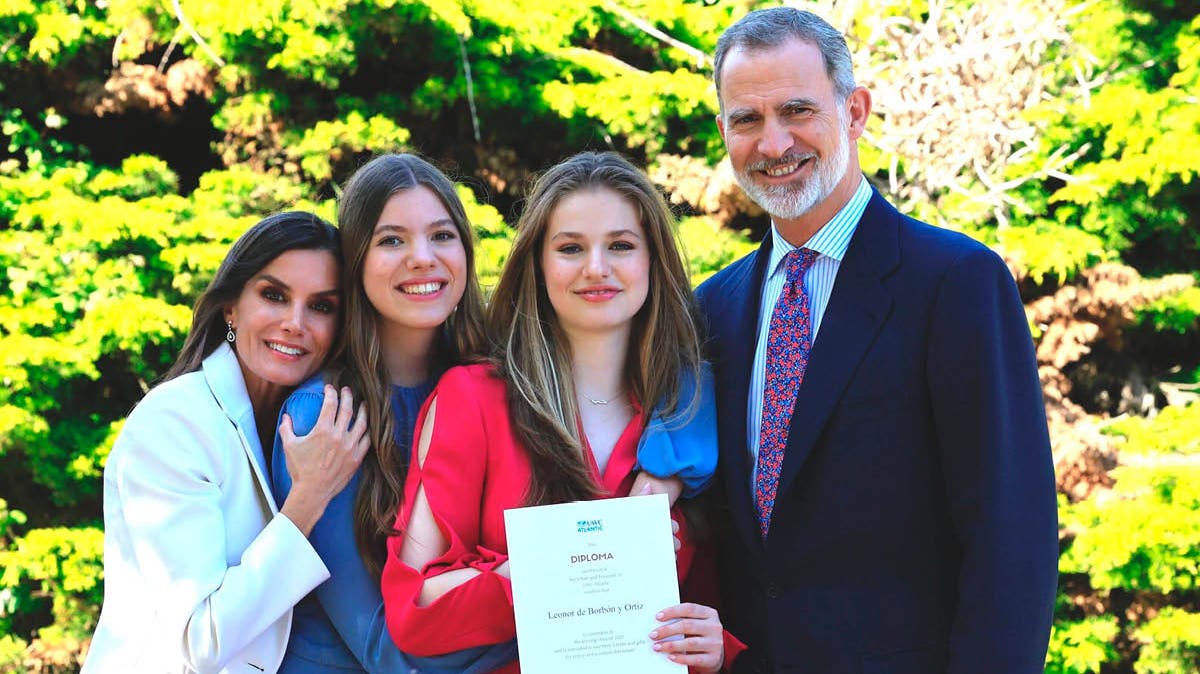 Dronning Letizia, prinsesse Sofia, prinsesse Leonor og kong Felipe. 