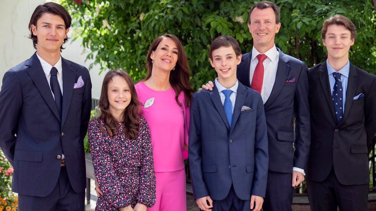 Grev Nikolai, komtesse Athena, prinsesse Marie, grev Henrik, prins Joachim og grev Felix. 