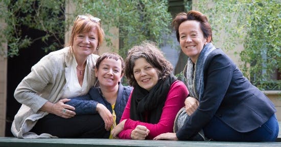 Anne Dorte Michelsen med "Venter på far".