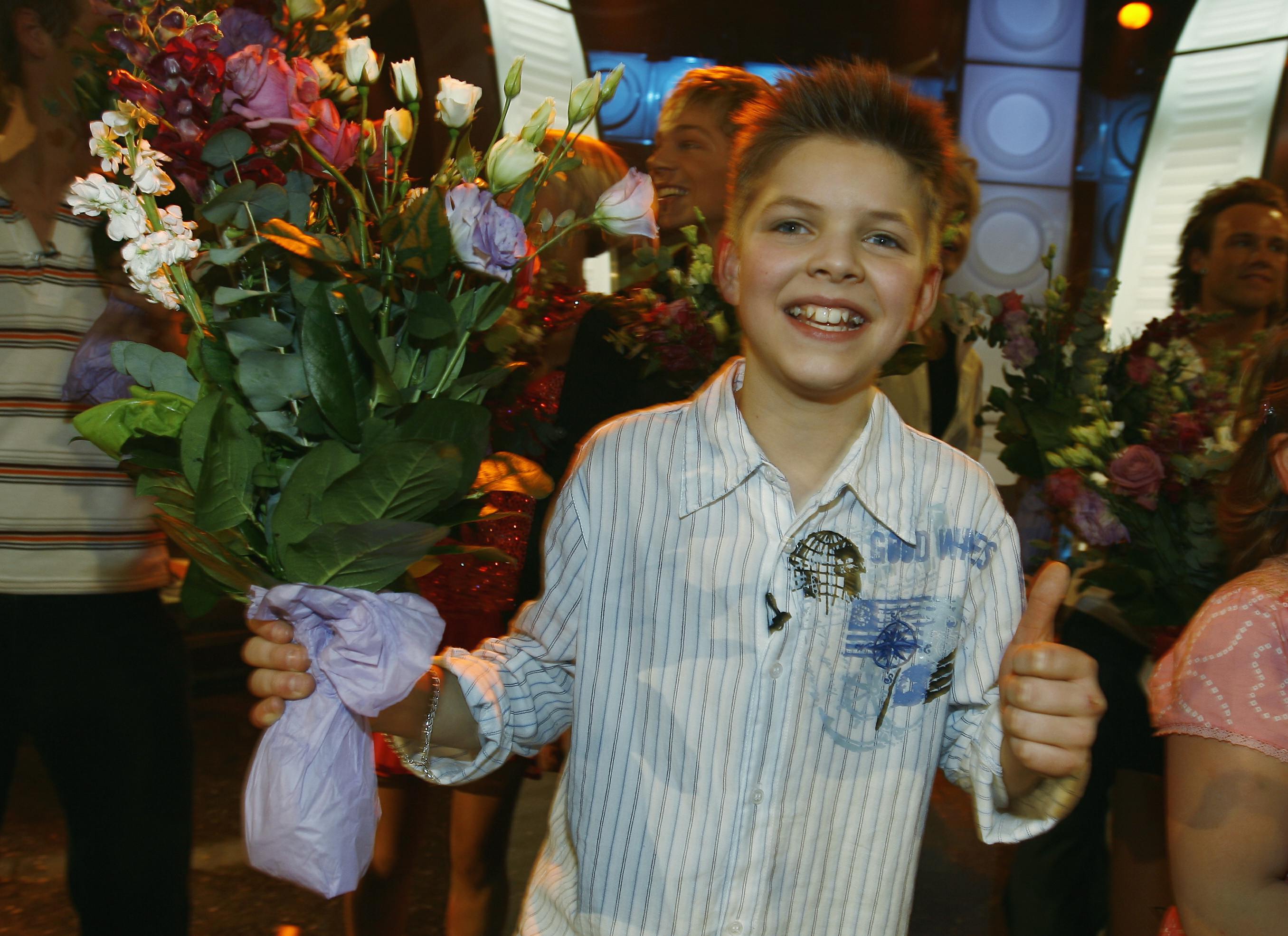 Alex Høgh Andersen var i 2006 med i "Scenen af din". I dag lever han af at være skuespiller, og er til december aktuel i "Nattevagten 2 - Dæmoner går i arv".