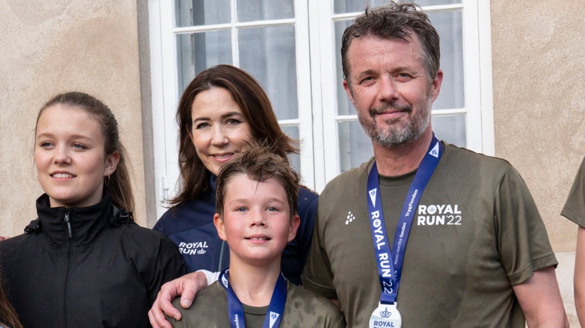 Prinsesse Isabella, kronprinsesse Mary, prins Vincent og kronprins Frederik
