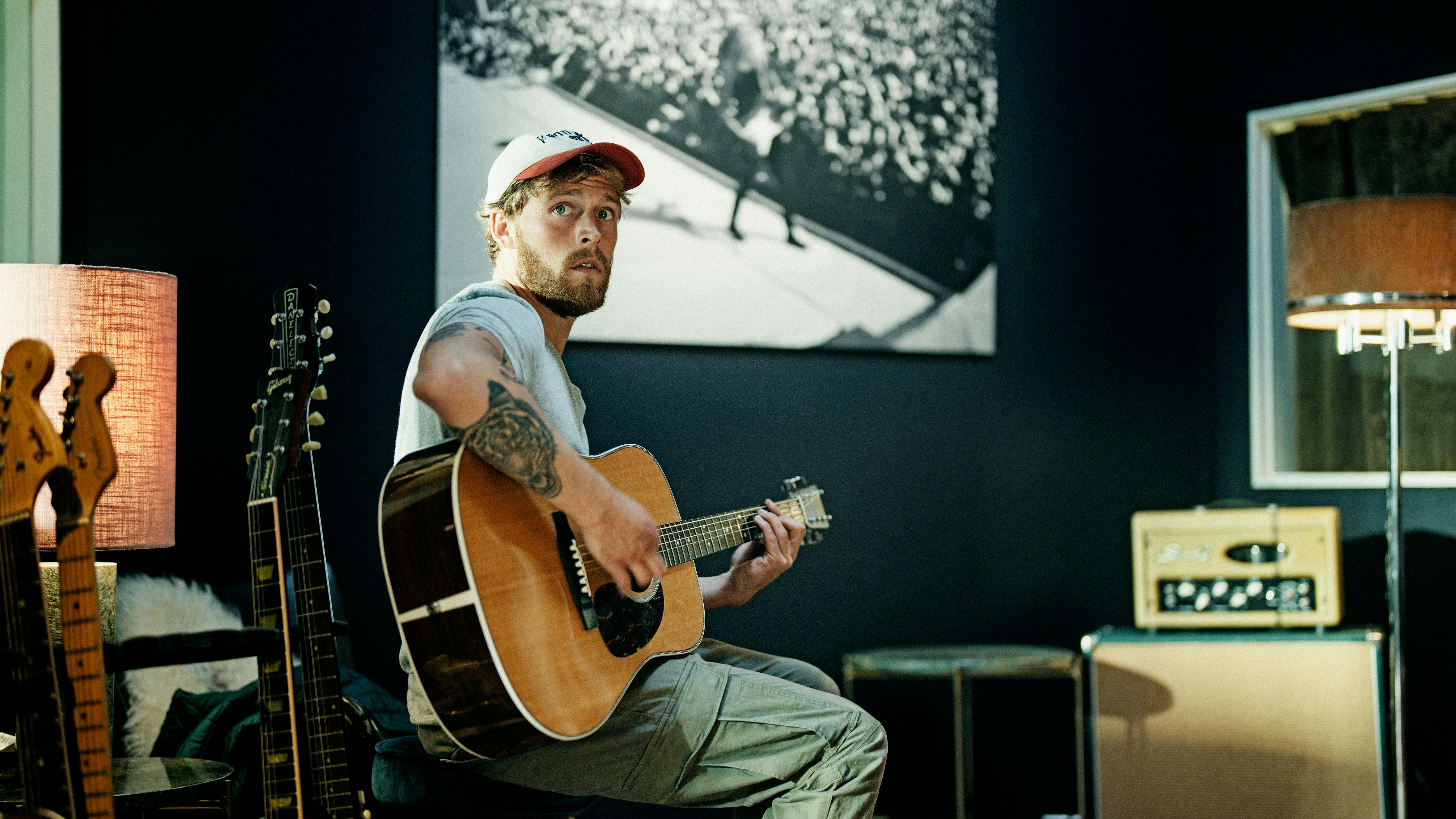 Christopher som Elliott i "A Beautiful Life". 