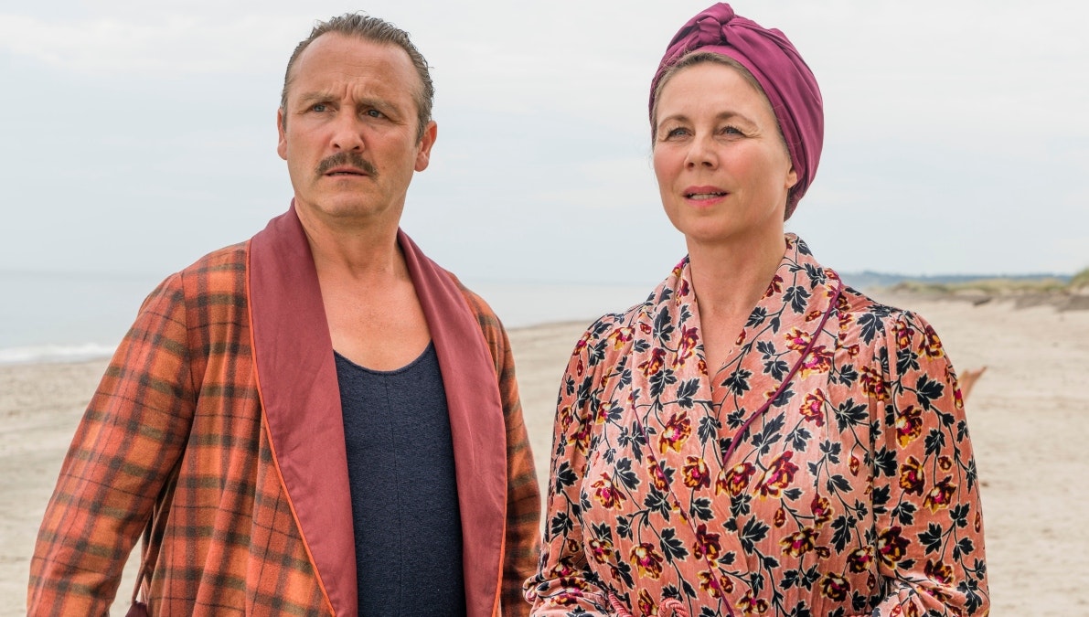 Lars Ranthe og Anne Louise Hassing i "Badehotellet".&nbsp;