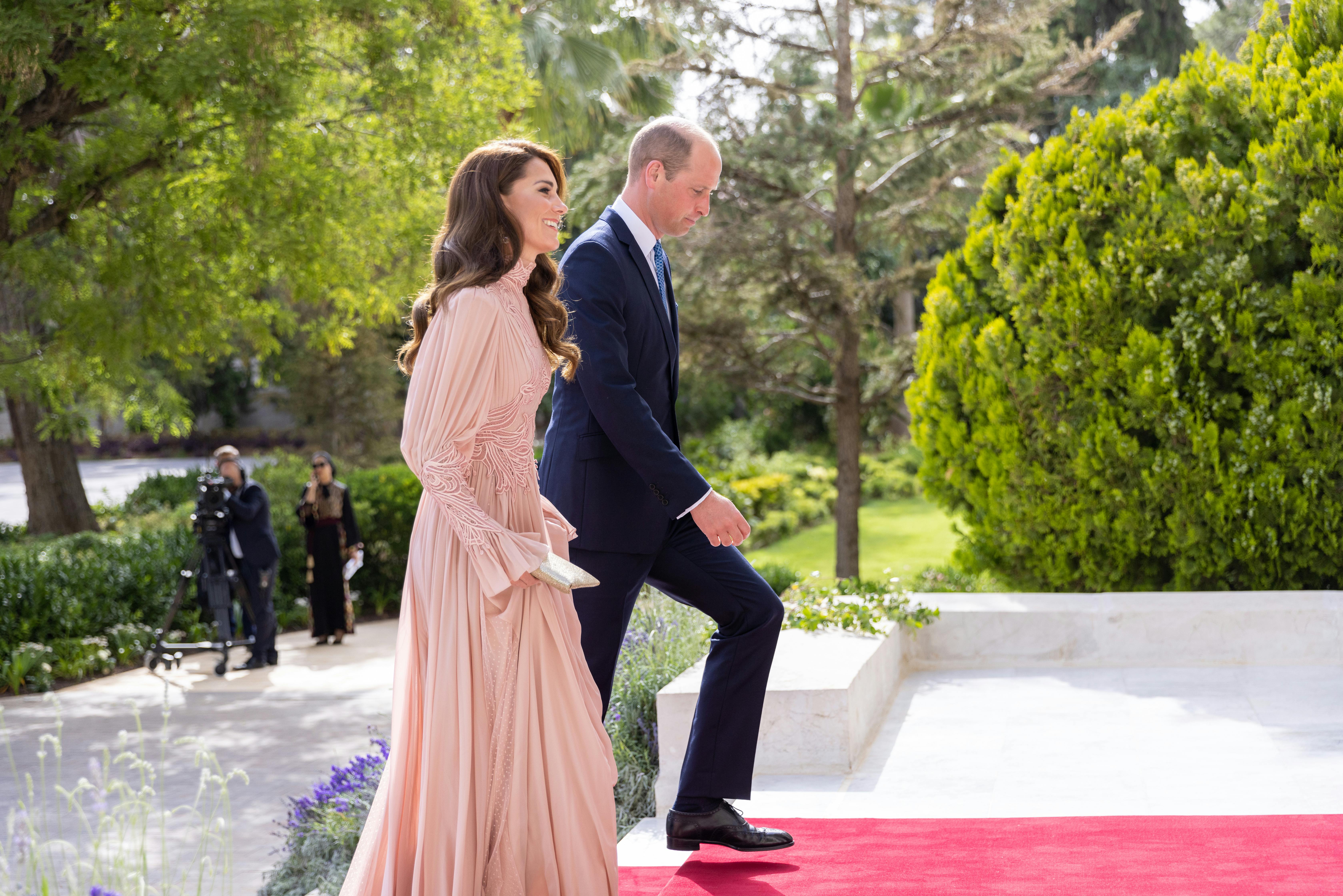 Prinsesse Kate og prins William til kongelig jordansk vielse

