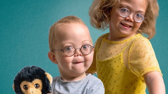 Nalina og lillebror Noor.