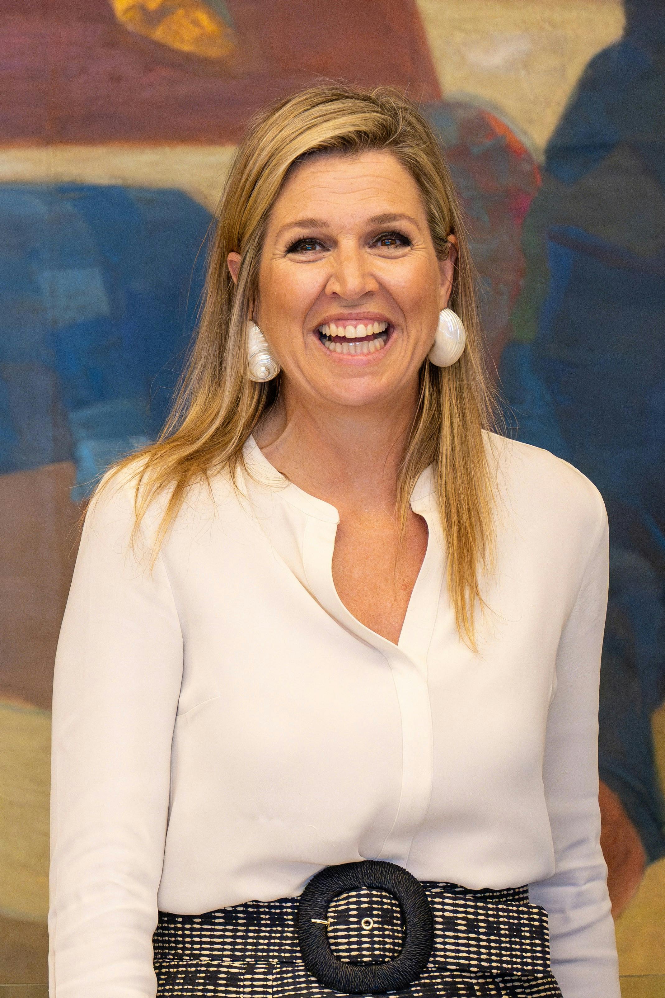Dronning Maxima med de vilde øreringe. 