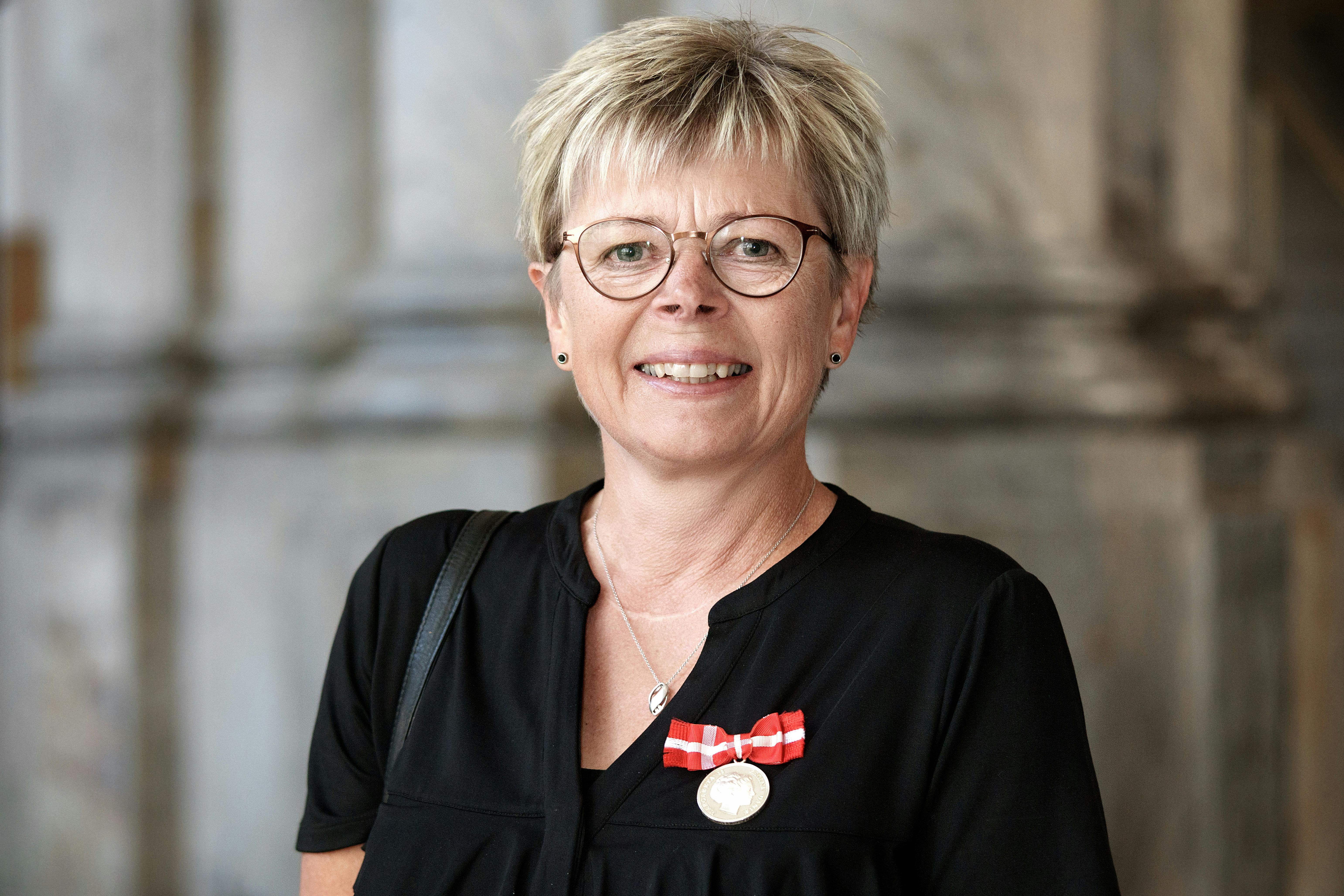 Administrativ medarbejder i Sydtoftens Plejecenter Birgit Majbrit Lauridsen, Grindsted, takkede for Fortjenstmedaljen ved den Offentlige audiens på Christiansborg Slot i København, mandag den 12. juni 2023.
