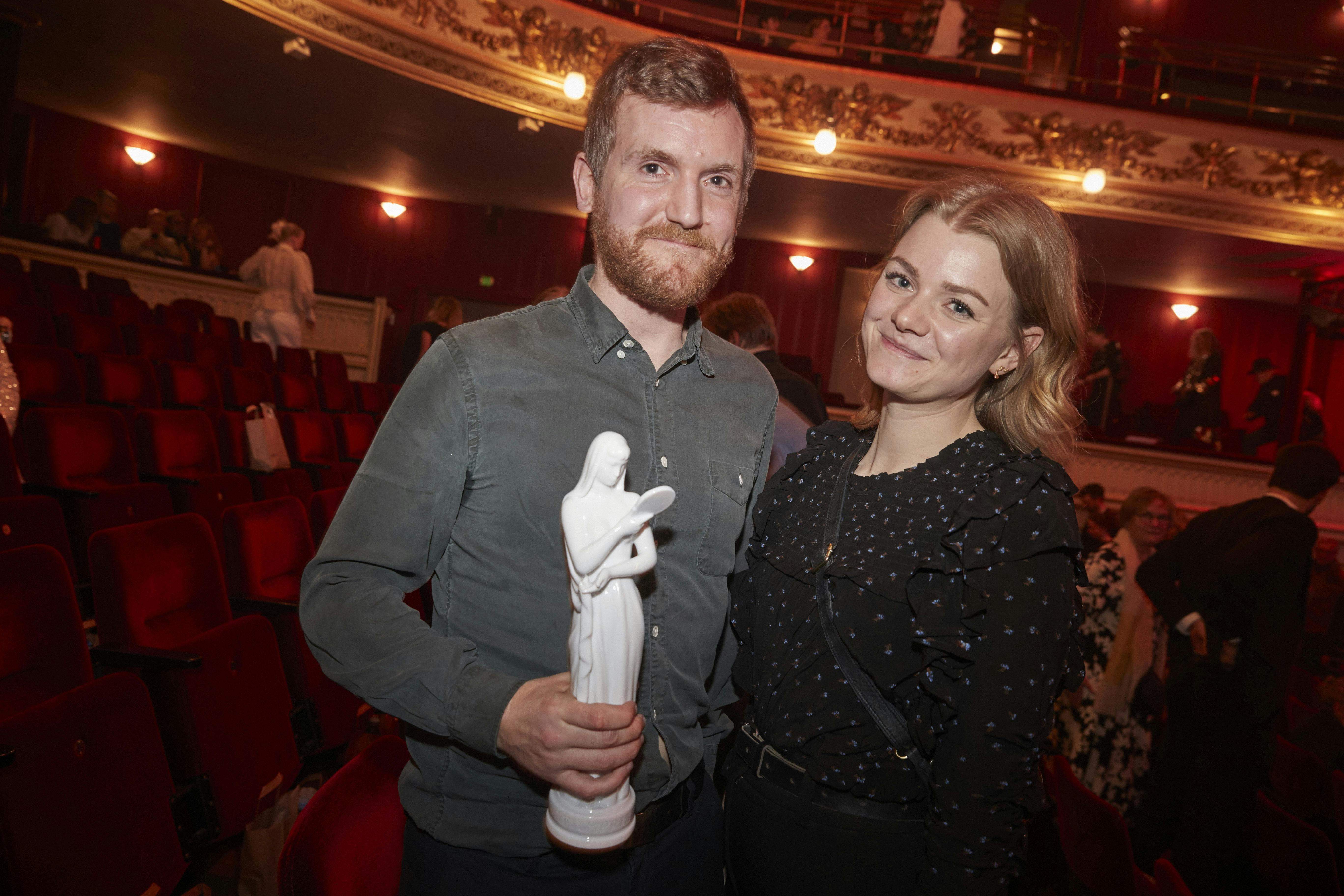 Elliott Crosset Hove vandt en Bodil i 2023. Her ses han med kæresten Cecilie. 