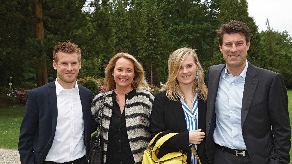 Mads, Siw, Rebecca og Michael Laudrup til barnedåben af Andreas og Pauline Laudrups ældste søn, Maximillian i 2017.
