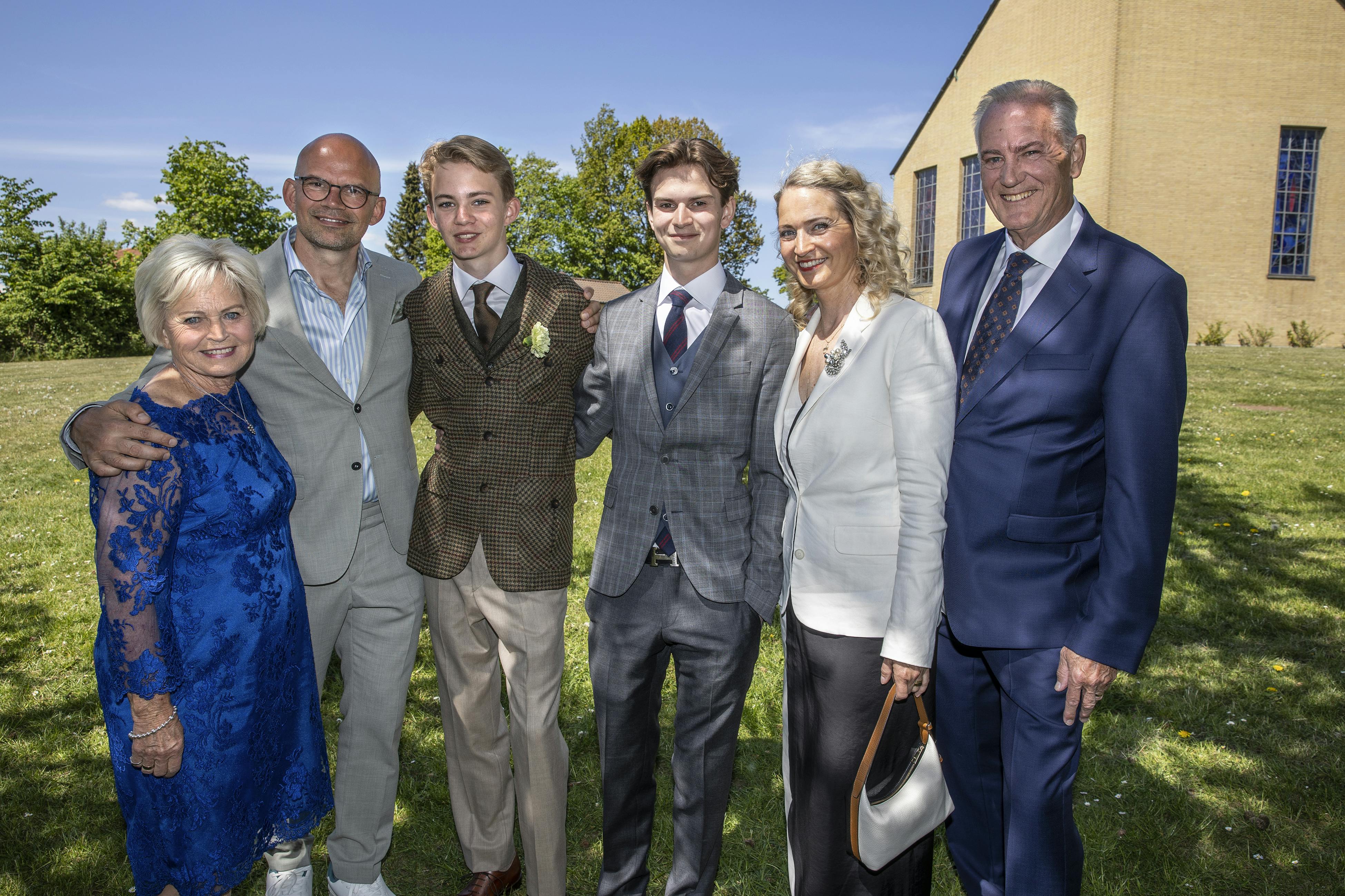 Anette Heick og Jesper Vollmers søn Storm blev konfirmeret i 2023.&nbsp;
