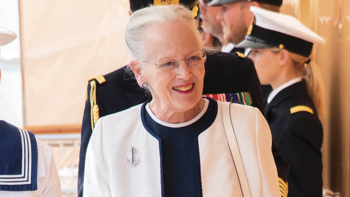Dronning Margrethe på Kongeskibet Dannebrog 20. juni 2023.
