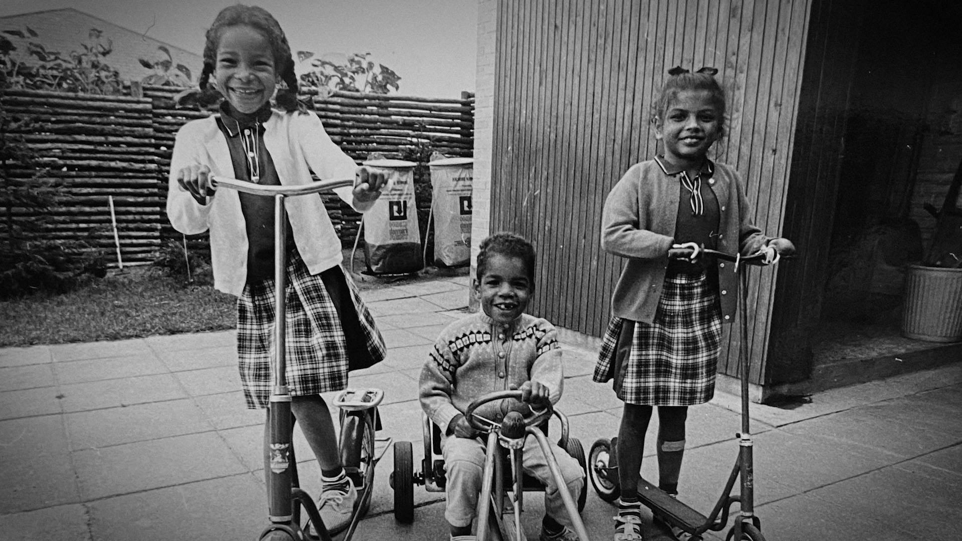 På billedet ses Iben (tv) sammen med sin bror, Peder, og søster Marlene. 