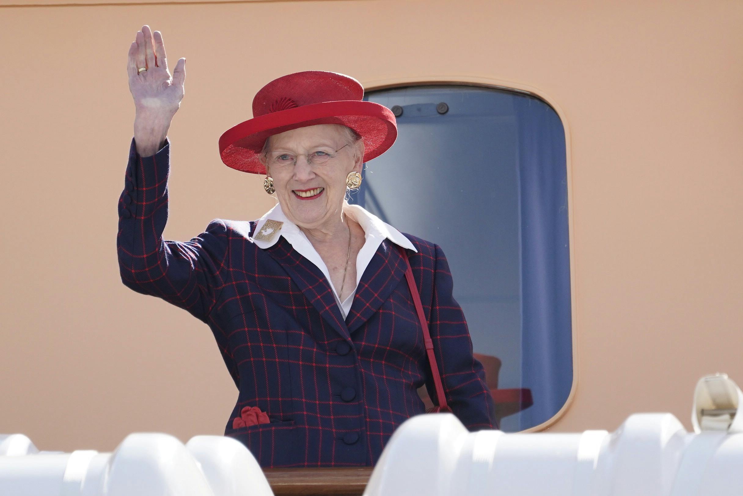 Dronning Margrethe ankommer til Aarhus
