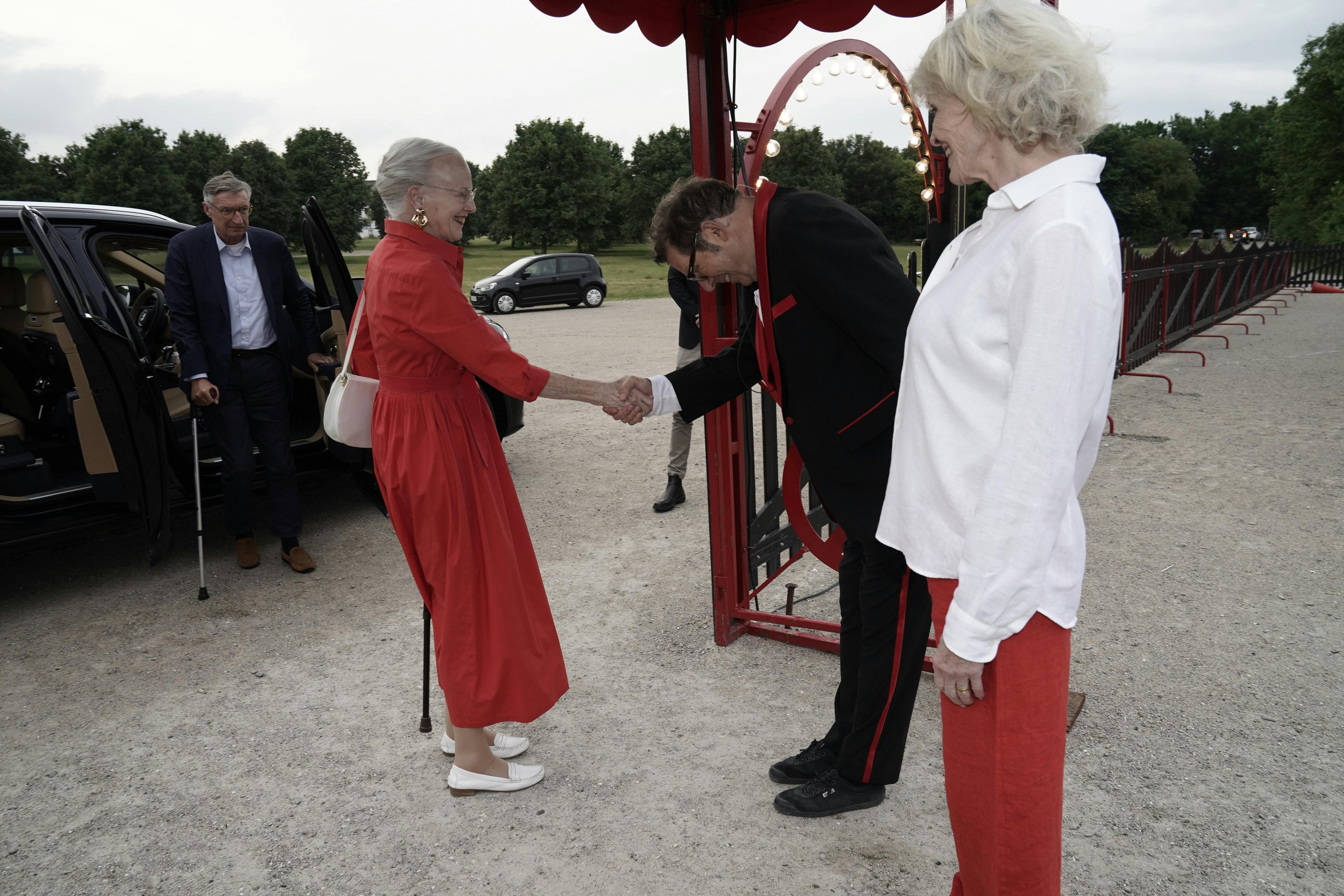 Dronning Margrethe, Søren Østergaard og Lisbet Lundquist
