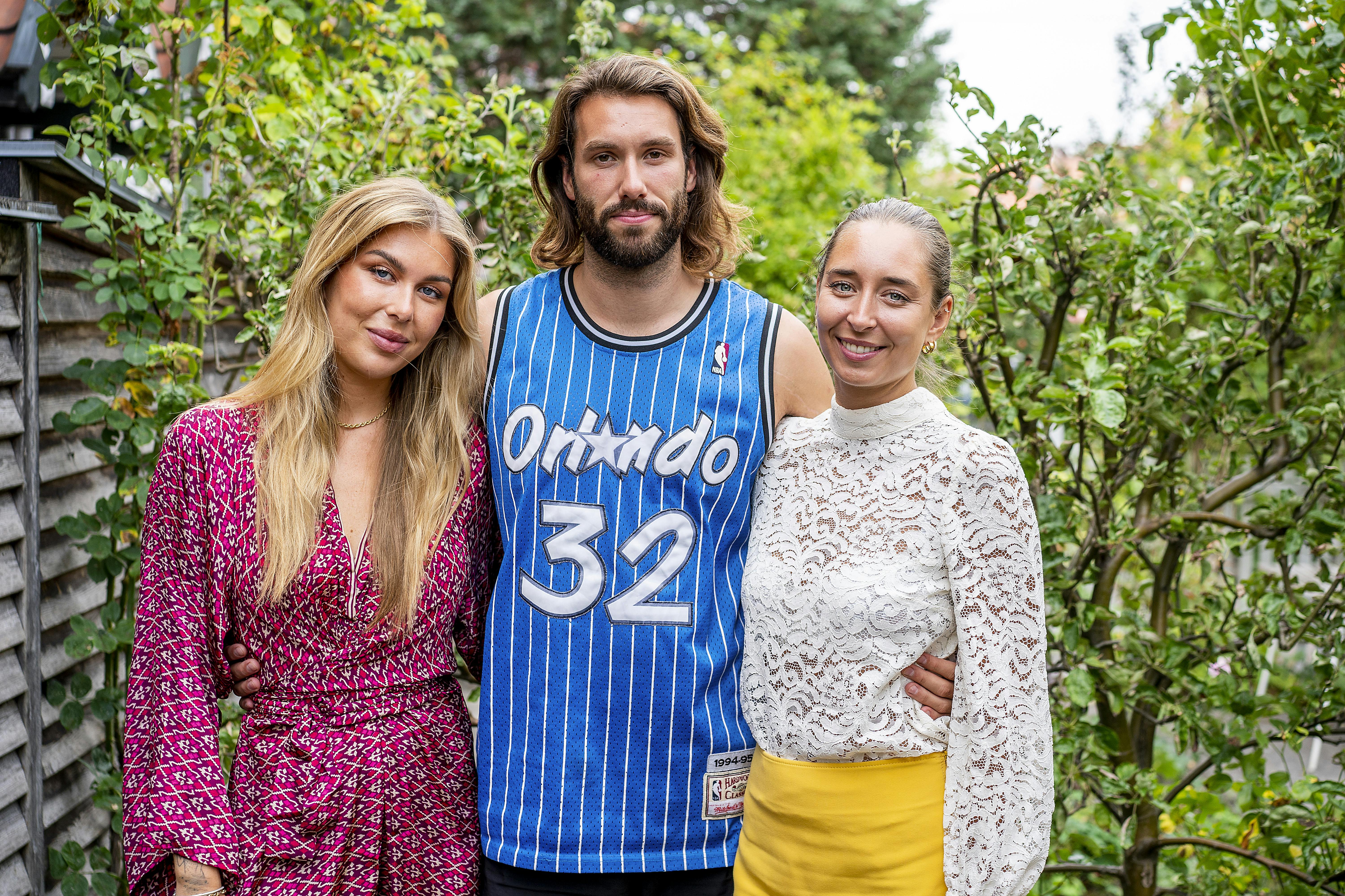 Frida, Philip og Frederikke fra "Bachelor".&nbsp;
