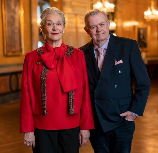 Ulla Henning.sen som Margrethe og Peter Schrøder som prins Henrik.
