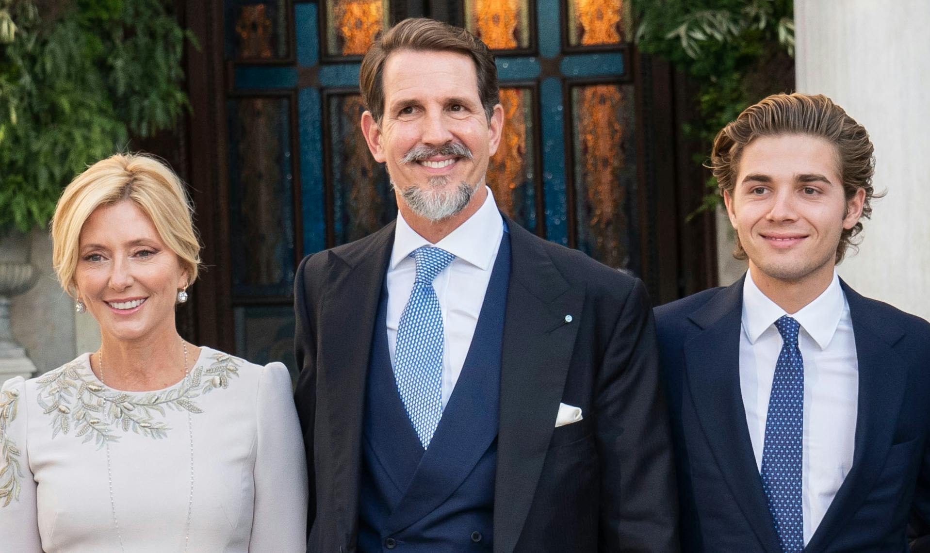 Prins Achileas Andreas med sine forældre, kronprins Pavlos og kronprinsesse Marie-Chantal, i 2021.
