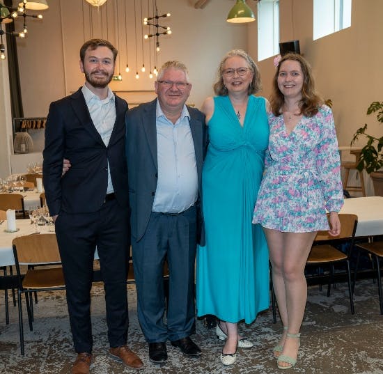 Theresia Treschow-Kühl og Lars Ellebye med børnene David og Rachel.