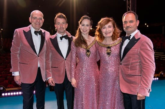 Niels Olsen, Mads Knarreborg, Merete Mærkedahl, Bodil Jørgensen og Niels Ellegaard.