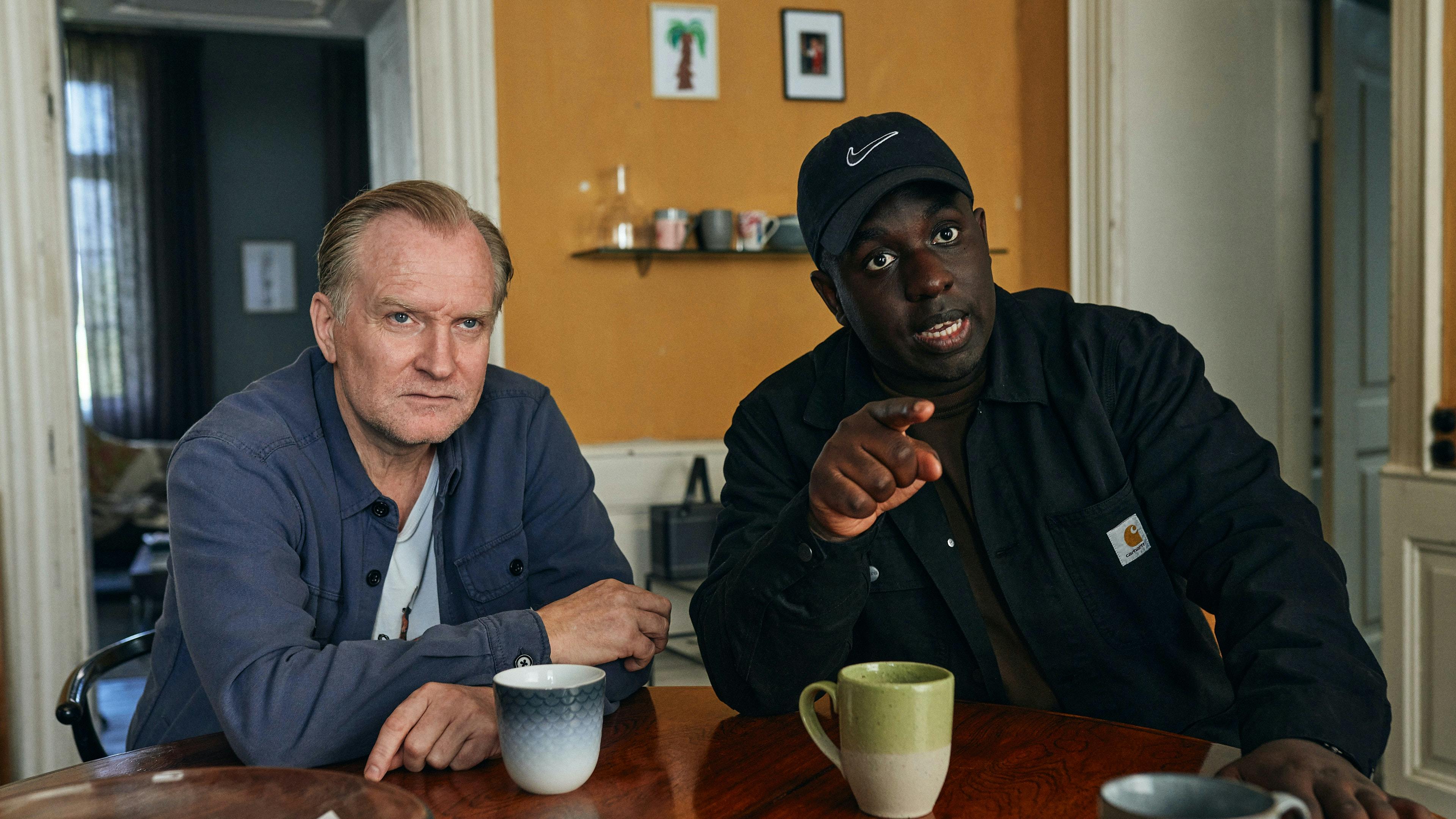 Ulrich Thomsen og Melvin Kakooza i "Agent"