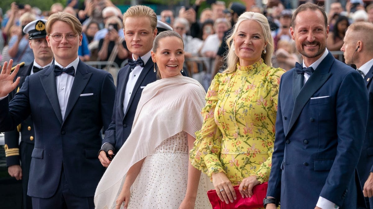 Prins Sverre Magnus, Marius Borg Høiby, prinsesse Ingrid Alexandra, kronprinsesse Mette-Marit og kronprins Haakon