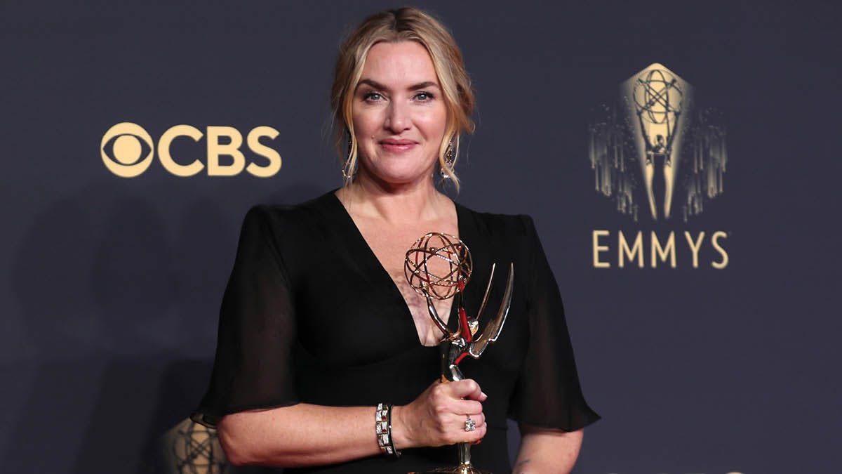 Kate Winslet vandt en Emmy i 2021. 