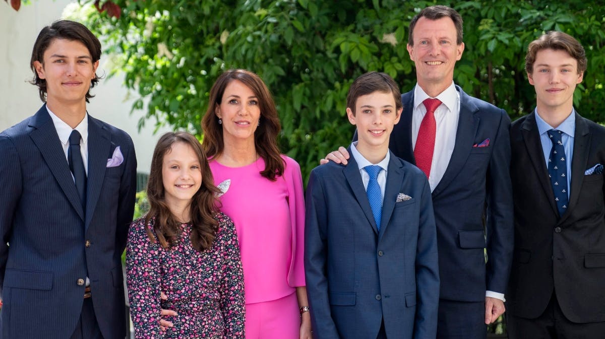 Grev Nikolai, komtesse Athena, prinsesse Marie, grev Henrik, prins Joachim og grev Felix. 