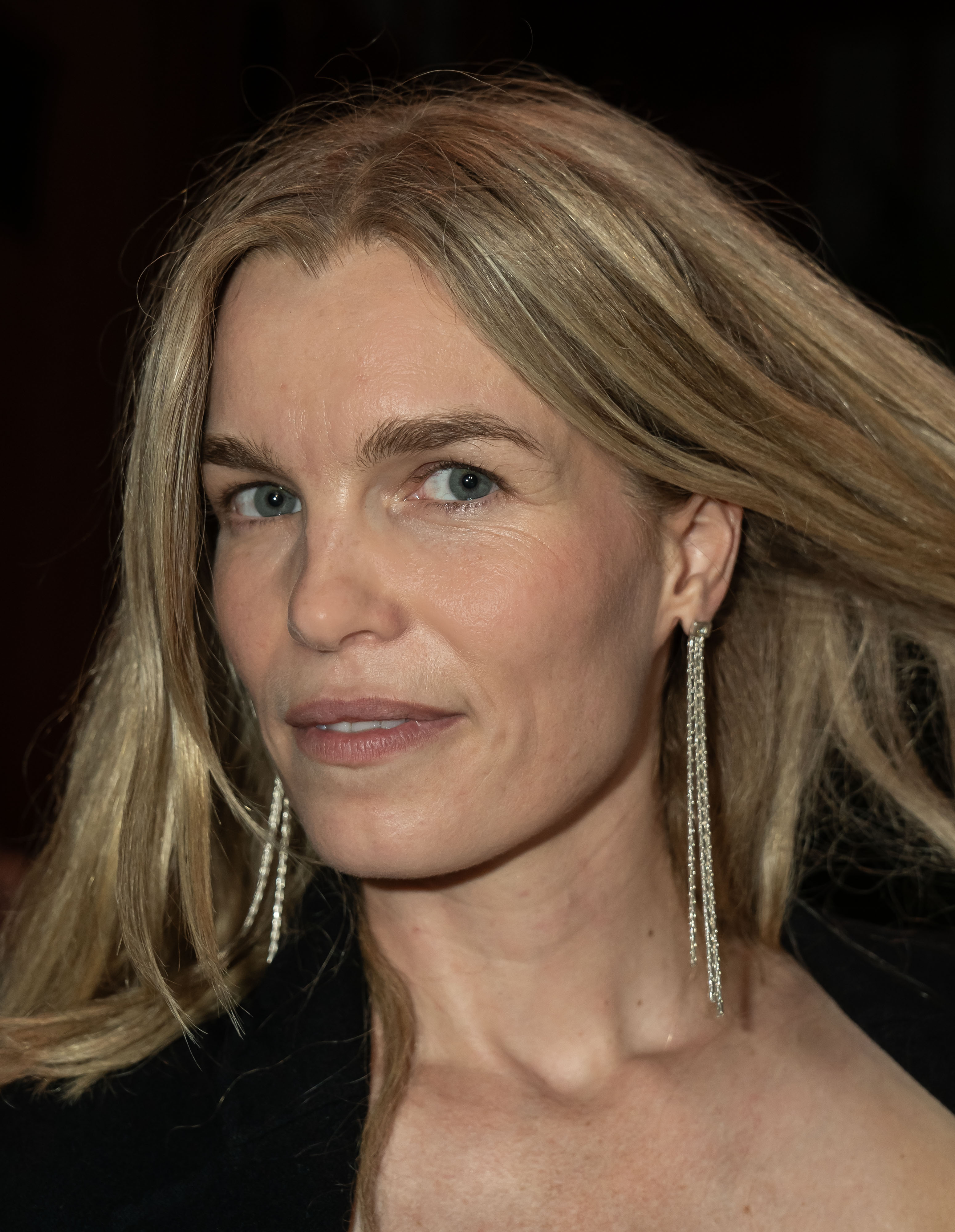 Marie Bach Hansen besøgte sit gamle børneværelse: Se, hvad hun fandt og ...